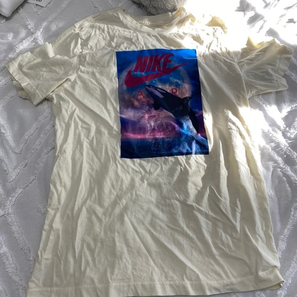 Nike T-shirt (L) SEND BEST OFFER - Picture 1 of 2